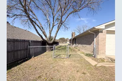 801 S Wood Street, Ferris, TX 75125 - Photo 5