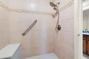 1600 Delta Dr, Arlington, TX 76012 - Photo 21