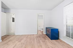 1600 Delta Dr, Arlington, TX 76012 - Photo 23