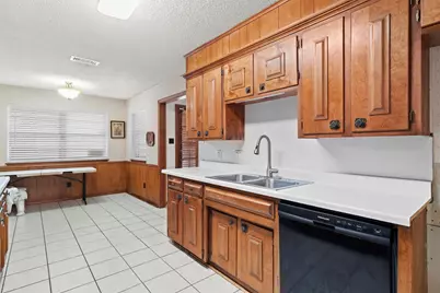 1600 Delta Drive, Arlington, TX 76012 - Photo 7