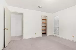 1600 Delta Dr, Arlington, TX 76012 - Photo 17