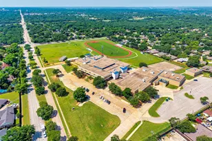 1600 Delta Dr, Arlington, TX 76012 - Photo 39