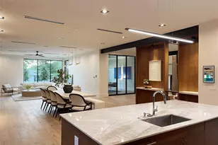 10236 Crestover Dr, Dallas, TX 75229 - Photo 17