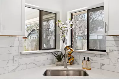 6410 Running Creek Drive, Arlington, TX 76001 - Photo 11