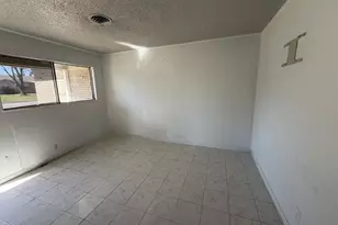 408 Simmons Dr, Hurst, TX 76053 - Photo 5