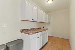 3358 W Jefferson Blvd, Dallas, TX 75211 - Photo 9