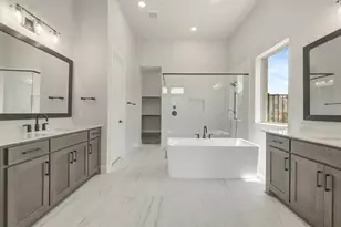 2241 Village Trl, Lakewood Village, TX 75068 - Photo 27