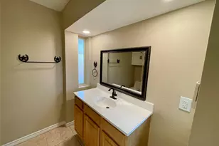 521 Sharp Dr, DeSoto, TX 75115 - Photo 11