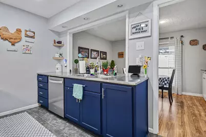 9446 Chimney Corner Lane, Dallas, TX 75243 - Photo 11