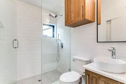 2702 Carroll Avenue #105, Dallas, TX 75204 - Photo 13