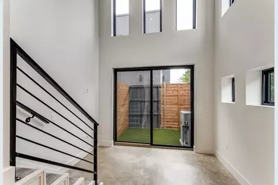 2702 Carroll Avenue #105, Dallas, TX 75204 - Photo 11