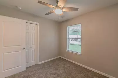 203 E 11th Street, Kaufman, TX 75142 - Photo 23