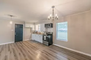 203 E 11th St, Kaufman, TX 75142 - Photo 13