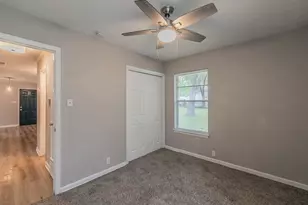 203 E 11th St, Kaufman, TX 75142 - Photo 19