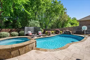 2711 Stonebriar Ct, Arlington, TX 76001 - Photo 39