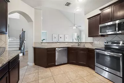 9004 Cape Cod Boulevard, Aubrey, TX 76227 - Photo 7