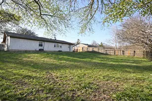 218 Jenny Ln, Denison, TX 75020 - Photo 15