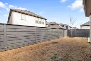 1109 Marigold St, Aubrey, TX 76227 - Photo 37