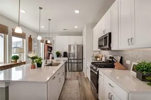 1109 Marigold St, Aubrey, TX 76227 - Photo 9