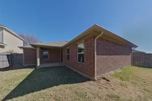 12216 Hunters Crossing Ln, Burleson, TX 76028 - Photo 17