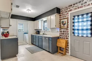 2405 3rd St, Sachse, TX 75048 - Photo 9