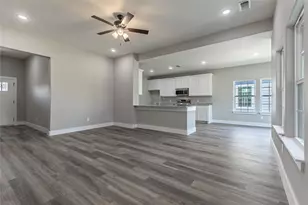 1219 S Montgomery St, Sherman, TX 75090 - Photo 5