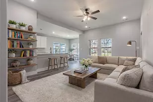 1219 S Montgomery St, Sherman, TX 75090 - Photo 3