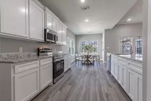 1219 S Montgomery St, Sherman, TX 75090 - Photo 9