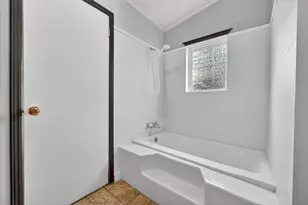 2301 W 13th Ave, Corsicana, TX 75110 - Photo 19