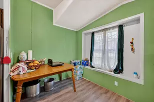 2301 W 13th Ave, Corsicana, TX 75110 - Photo 7