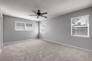 10430 Vistadale Dr, Dallas, TX 75238 - Photo 9