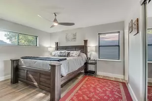 10247 Goodyear Dr, Dallas, TX 75229 - Photo 9