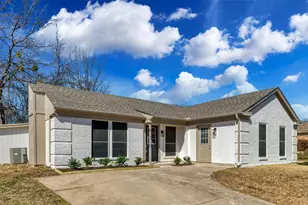 7405 Shadow Bend Dr, Fort Worth, TX 76137 - Photo 3