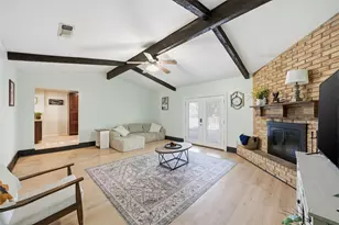 100 Hillside Dr, Hewitt, TX 76643 - Photo 5