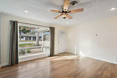 1208 Harris Avenue, Hurst, TX 76053 - Photo 5