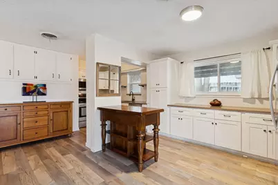 1208 Harris Avenue, Hurst, TX 76053 - Photo 9