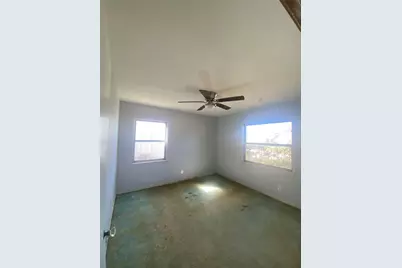 3230 S Llewellyn Avenue, Dallas, TX 75224 - Photo 7