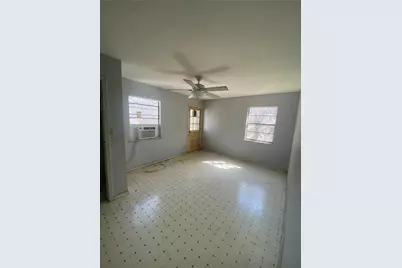 3230 S Llewellyn Avenue, Dallas, TX 75224 - Photo 3