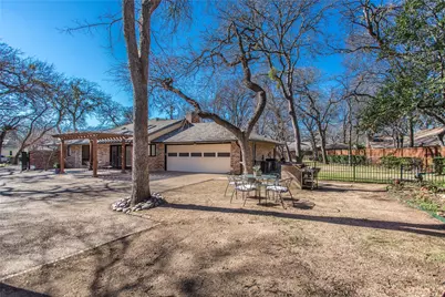 5805 Havenwood Court, Fort Worth, TX 76112 - Photo 9