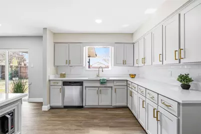 1708 Park Ridge Terrace, Arlington, TX 76012 - Photo 11