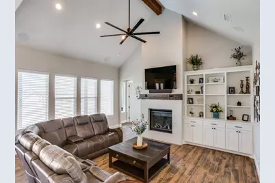 2000 Ragland Trail, Azle, TX 76020 - Photo 5