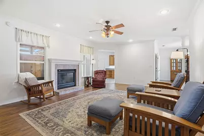 1514 Wordsworth Drive, Cleburne, TX 76033 - Photo 5