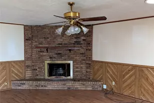 6925 Sandstone Ct, Fort Worth, TX 76120 - Photo 5