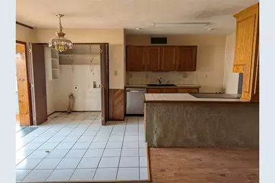 6925 Sandstone Court, Fort Worth, TX 76120 - Photo 7