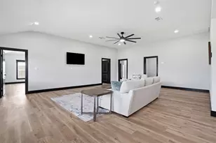 6560 Davidson St, Richland Hills, TX 76118 - Photo 9