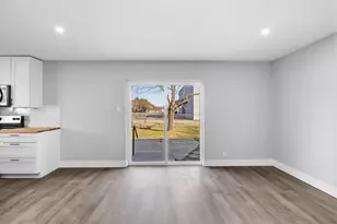 124 Bluebird Cir, Denton, TX 76209 - Photo 9