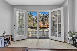 1025 W 10th St, Fort Worth, TX 76102 - Photo 21