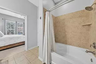 1025 W 10th St, Fort Worth, TX 76102 - Photo 27