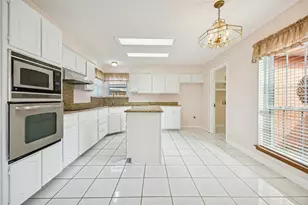 14 Alamosa Dr, Roanoke, TX 76262 - Photo 9