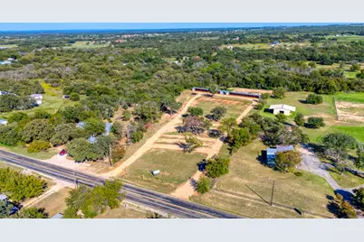 247 S Caddo Street, Lipan, TX 76462 - Photo 3